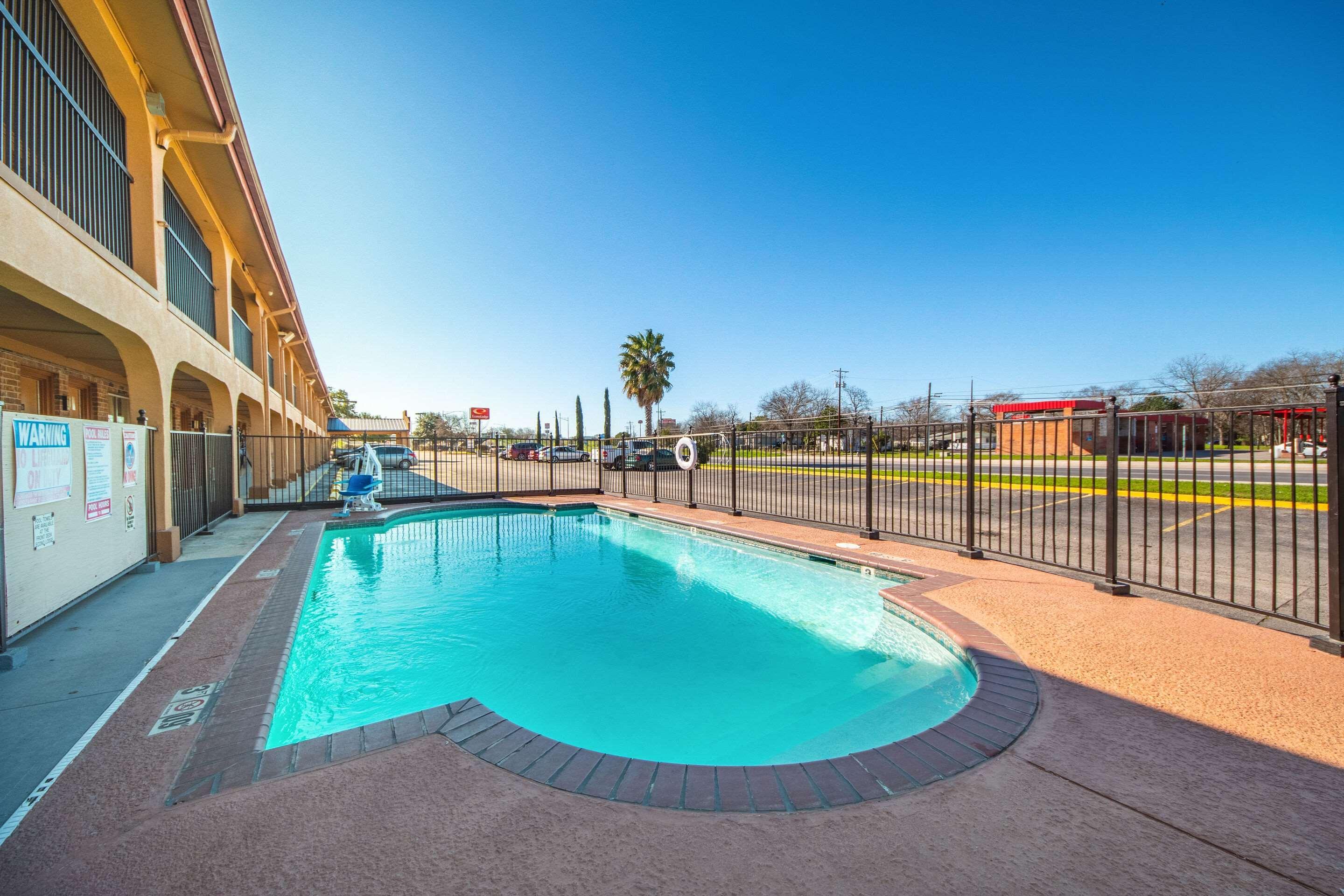 Econo Lodge San Marcos University Area Ngoại thất bức ảnh